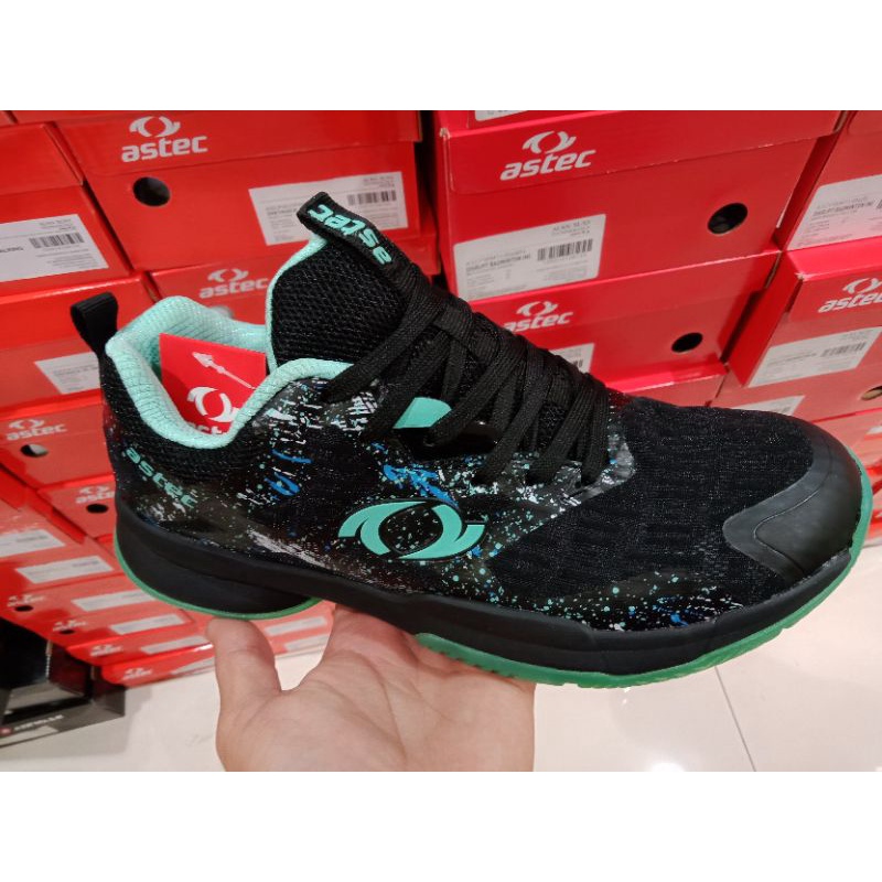 SEPATU WOMEN ASTEC DISRUPT BADMINTON 100% ORIGINAL