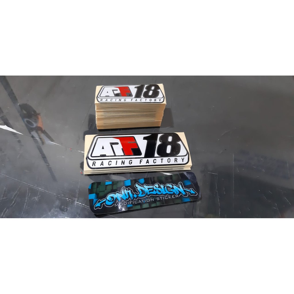 

cutting sticker stiker bebas desain printing waterproof label merk laminasi 90