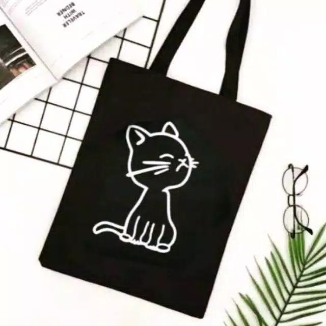 bisa cod totebag kpop / tote bag wanita / tas tote resleting / tas jinjing / tas motif / tas bahu wanita / tas sekolah  terlaris / tote rsleting / tas terlaris / godie bags / paper bags / top handle bags