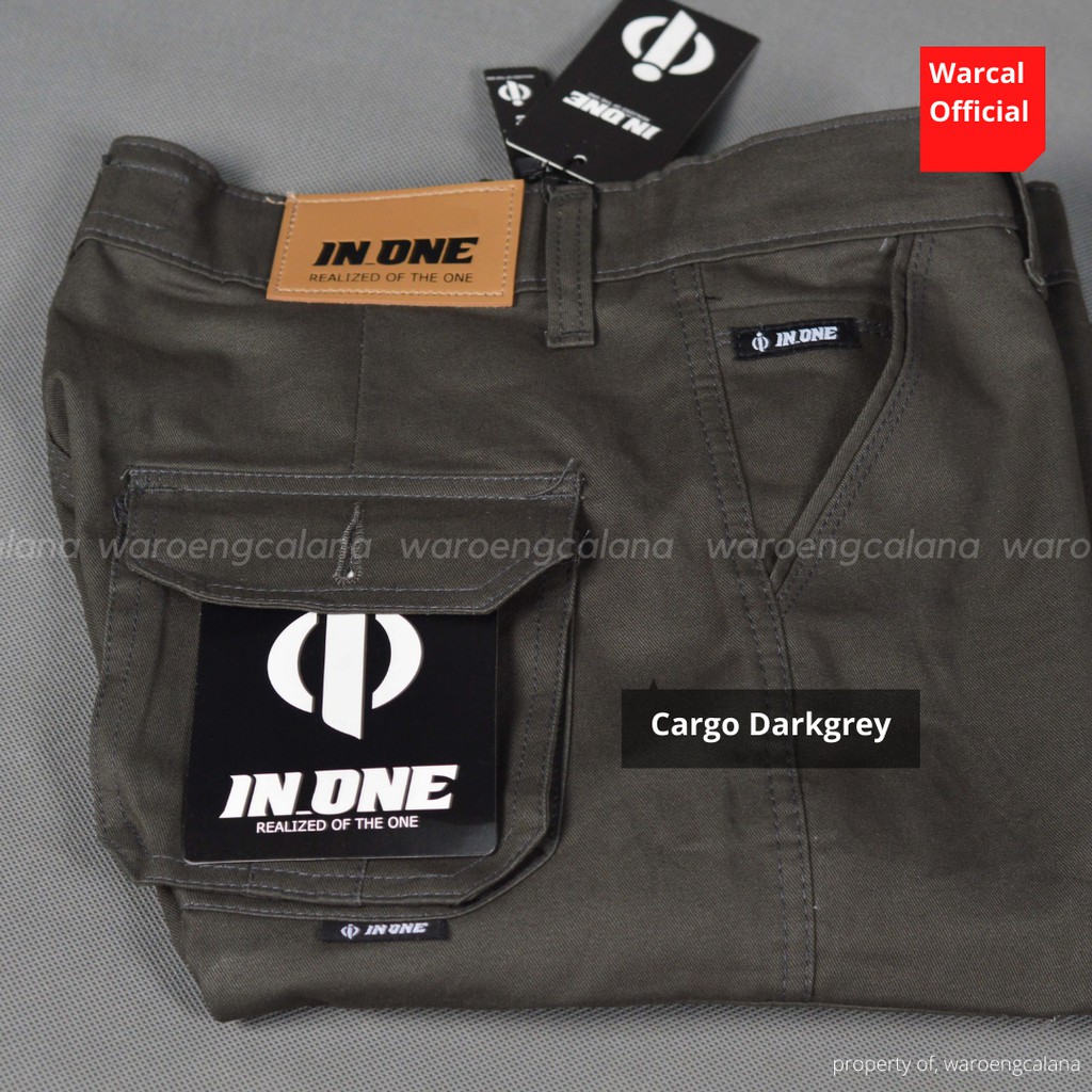 In One Celana Cargo Panjang Darkgrey