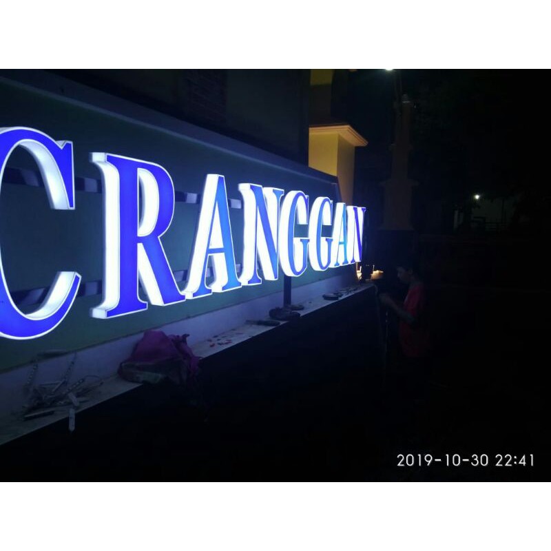 Jual Huruf timbul akrilik 3 Dimensi lampu led tulisan nama kantor