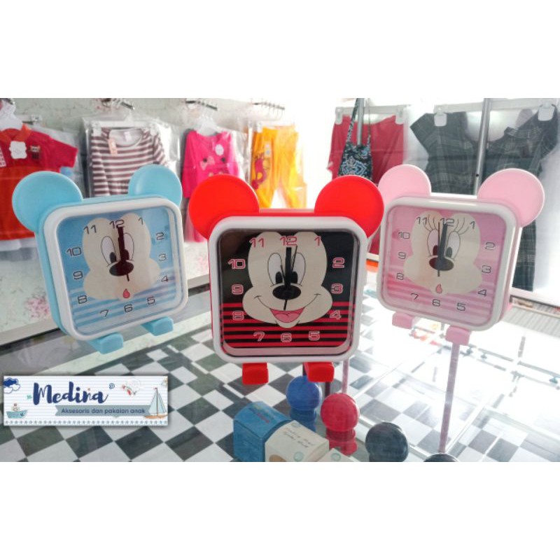 jam weker mickey mouse