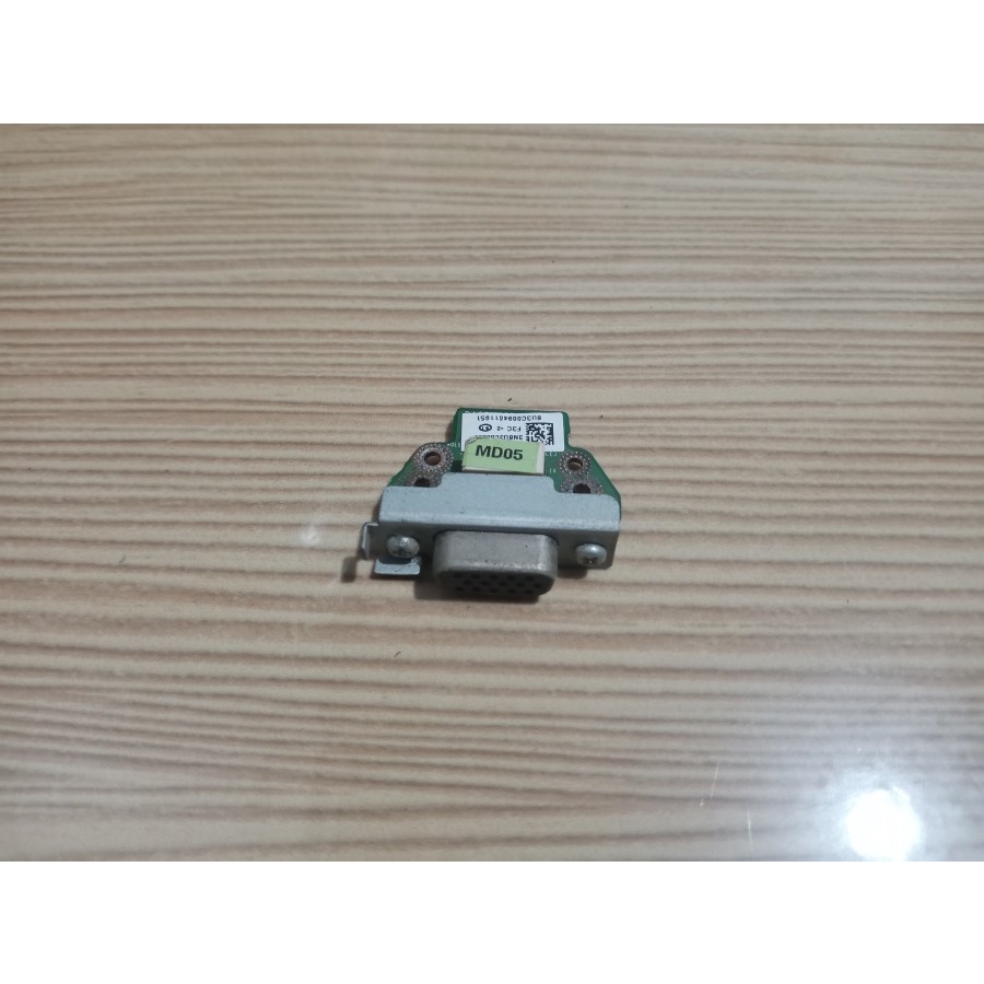 Port VGA Laptop Toshiba Satellite T135D