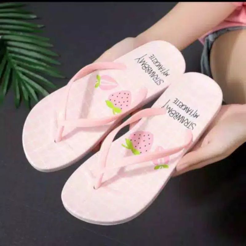 SANDAL JEPIT WANITA MOTIF STRAWBERRY KOTAK