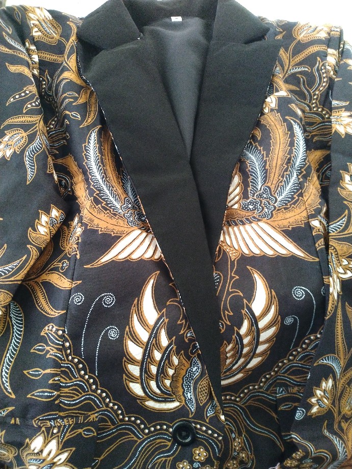 Jas Batik Eksklusive // Bazer Batik // Hem Batik // Kemeja Batik // Blazer Murah // Batik Solo