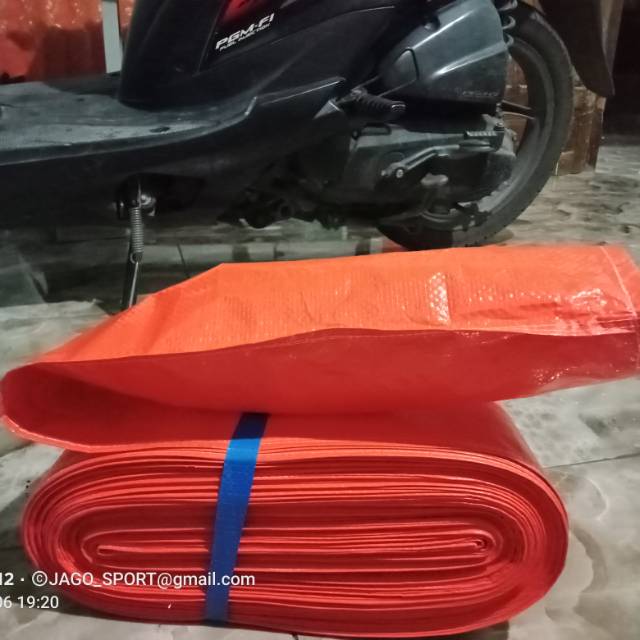 Selang terpal plastik 4 dim 50 meter,selang sawah,selang desel,selang irigasi