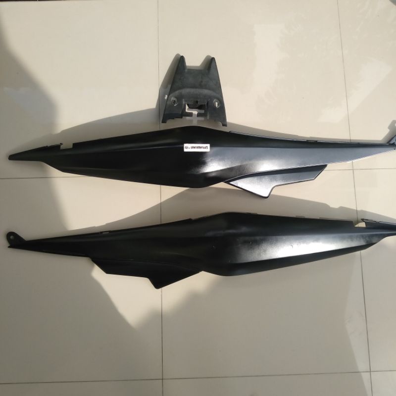 covee body belakang dek belakang body samping tanpa pad body kawasaki zx130 original