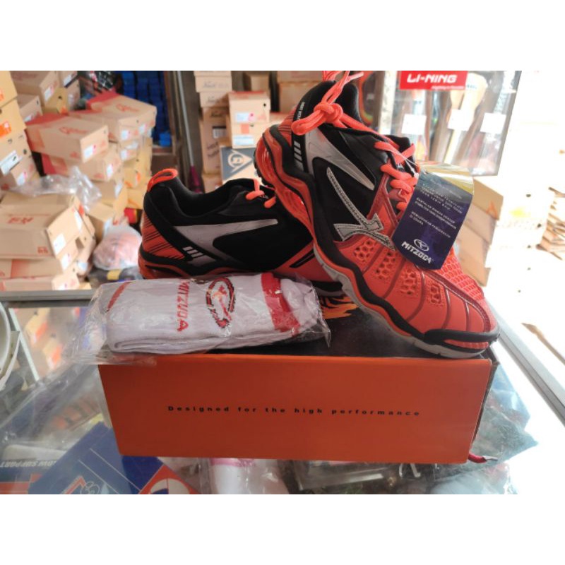sepatu voli mitzuda light verza 2 bonus kaus kaki