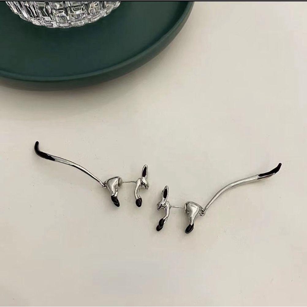 Mxbeauty Anting Wanita Little-Fox Fashion Punk Ear Studs Ekor Panjang Unisex Piercing Drop Earring