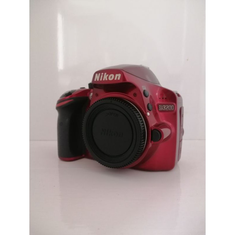 NIKON D3200 RED BODY ONLY