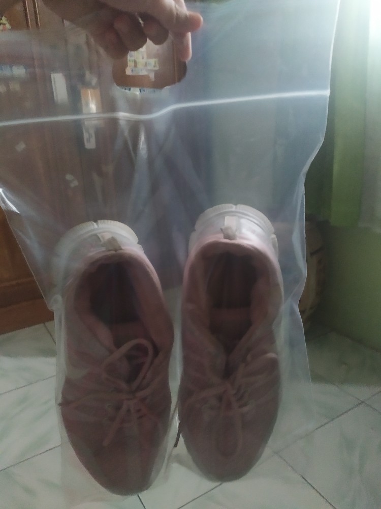 ❤10lembar❤plastik Klip Oval Plong Handle Klip Pond Baju Distro. Klip Ziplock 30x38