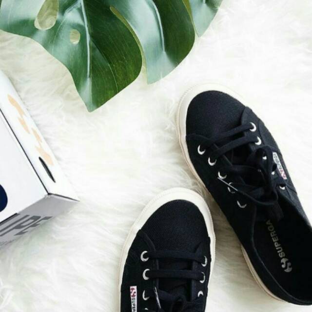 Superga 2750
