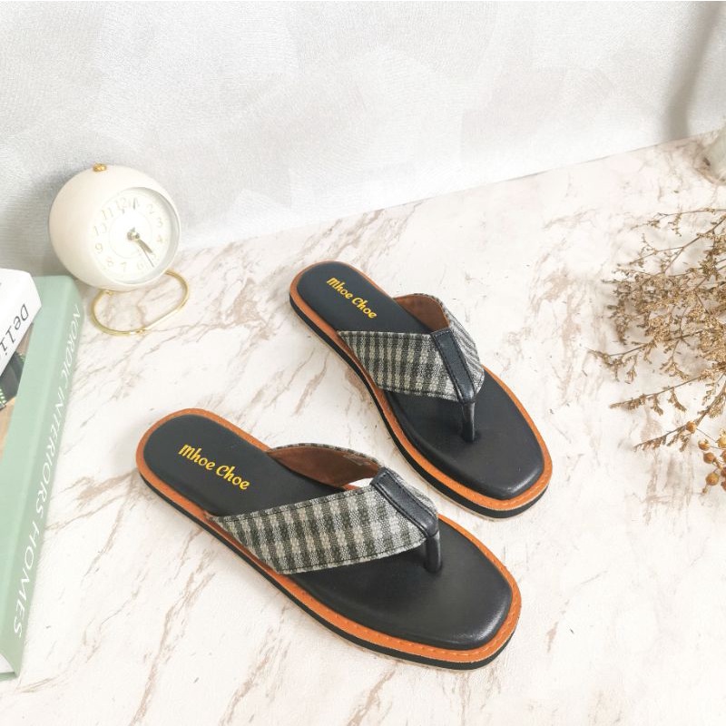 BZG  - CLAUDYA Flip Flop Sandal Wanita Santai Motif Kotak UJ 03