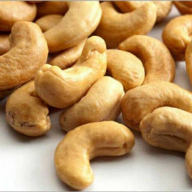 Kacang Mede Panggang 500 gr - Mete Utuh / Roasted Cashew 500 gr Premium