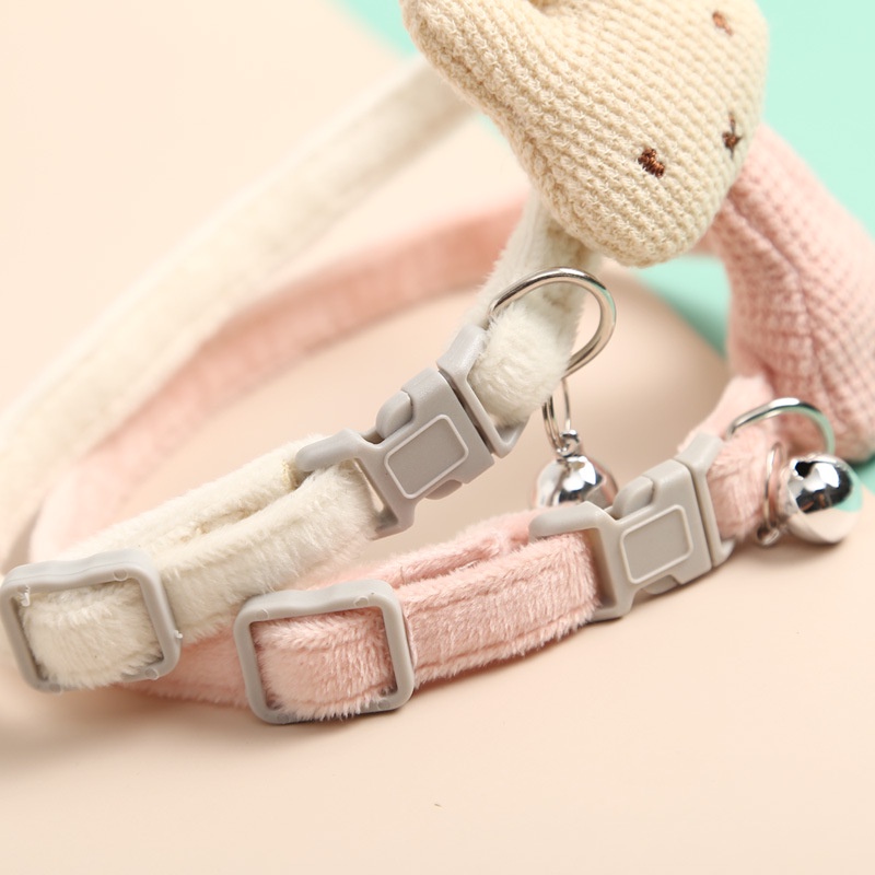 Kalung Leher Rajut Bahan plush Adjustable Dengan Lonceng Untuk Kucing / Anjing