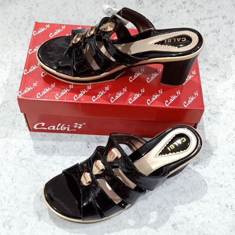 Sandal Wanita Hak Calbi