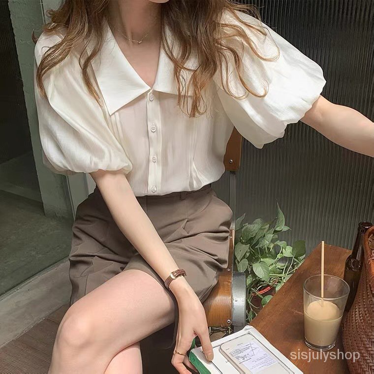 French Puff Lengan Kemeja Wanita Desain Rasa Niche Boneka Kerah Retro Lengan Pendek Atasan Musim Pan
