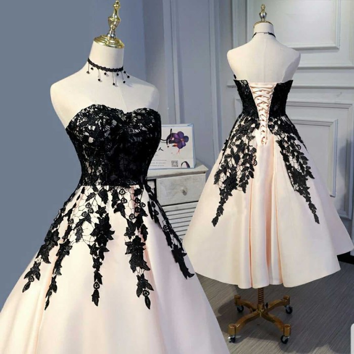 Gaun pesta party dress ivory renda hitam