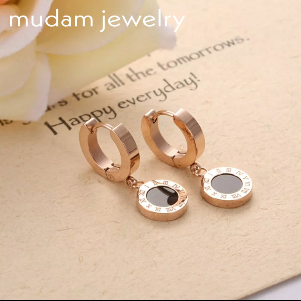 Anting Jepit Titanium B&lt;lgr Huruf Romawi Bulat Untuk Wanita Warna Rose Gold, Gold dan Silver