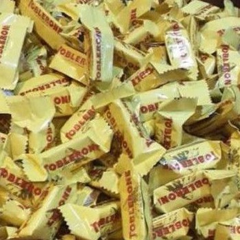 Toblerone mini 100gr coklat dan putih