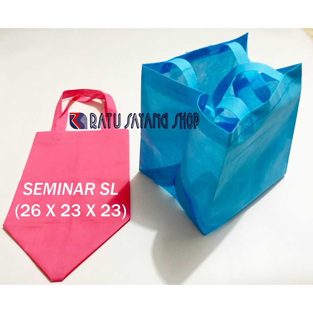 

TAS KAIN SPUNBOND POLOS MODEL SEMINAR SL (26 X 23 X 23)