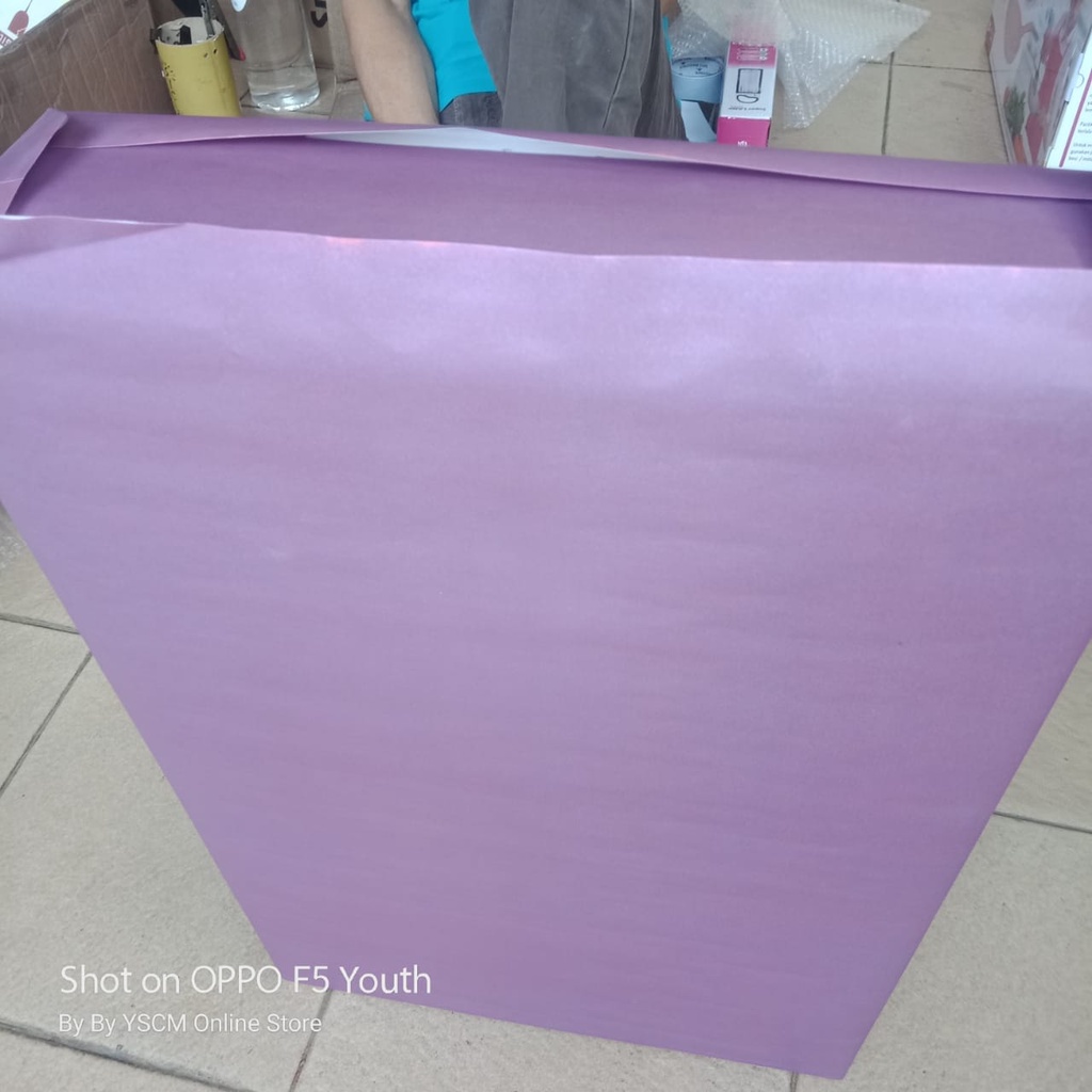 

kertas kado untuk dibungkus ya dengan produk kami
