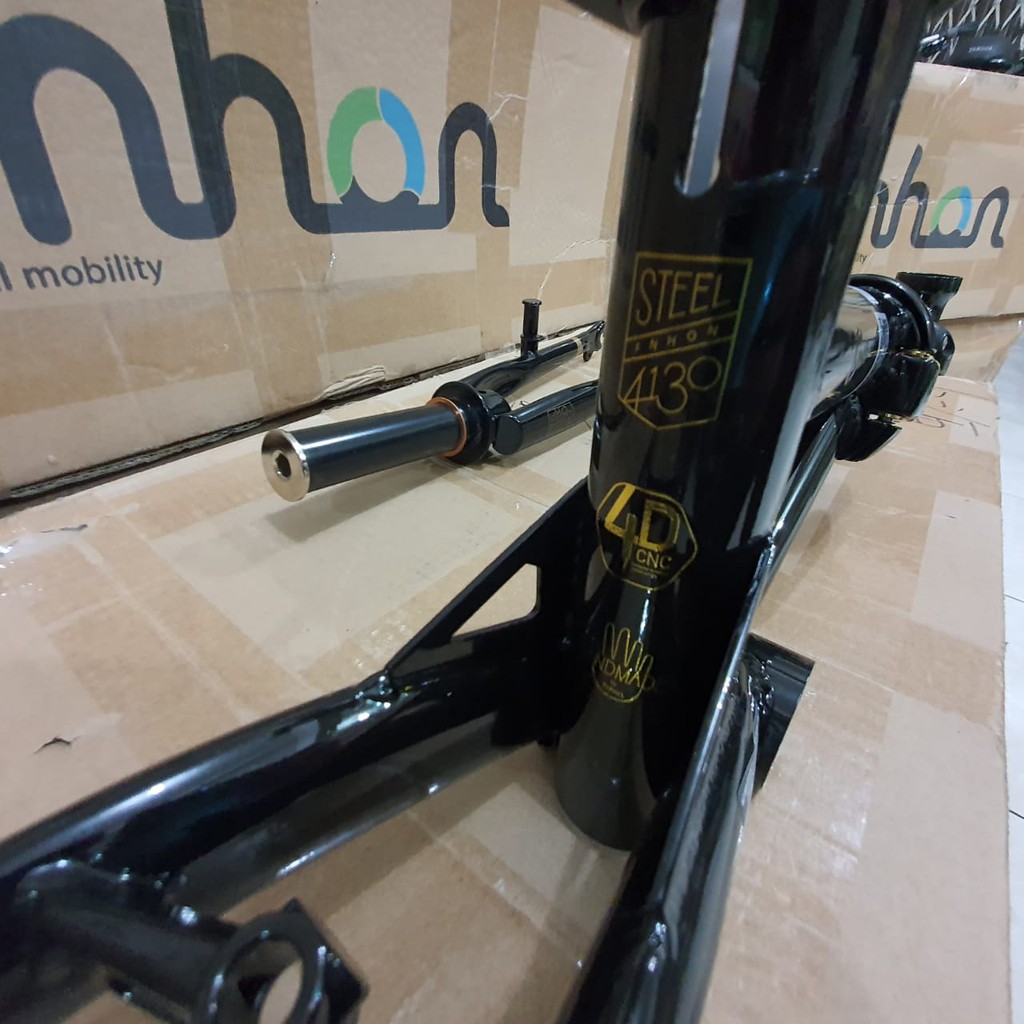 Frame FNHON Gust Black Gold Limited Edition V brake Sepeda Lipat Seli FNHON Hitam Emas Vbrake 16 in