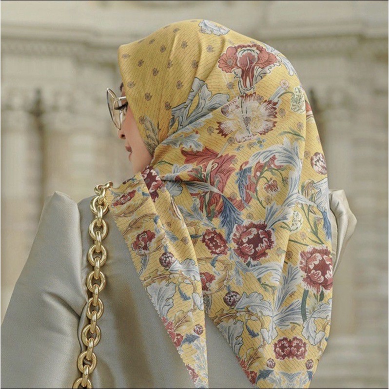 ROYAL SERIES BUTTONSCARVES