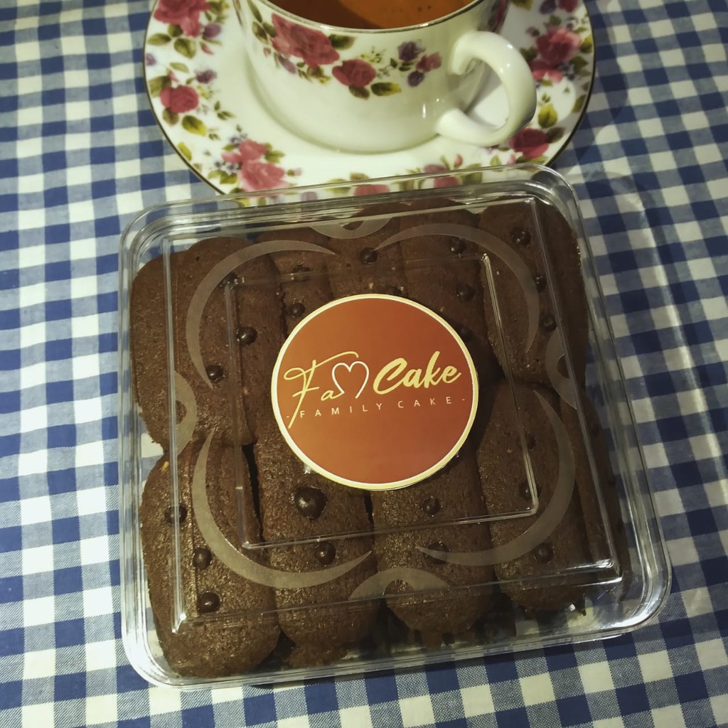 

Fam Cake Lidah Kucing Chocolate