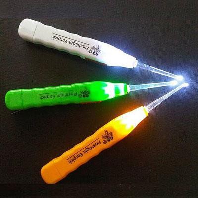 Korek Kuping LED Pembersih Telinga Senter Flashlight Earpick Alat Nyala Lampu Souvenir Murah Import