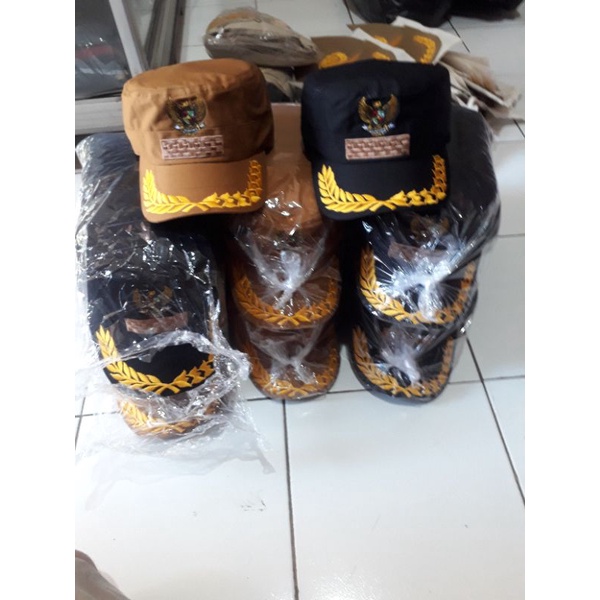 Topi komando camat kades bordir