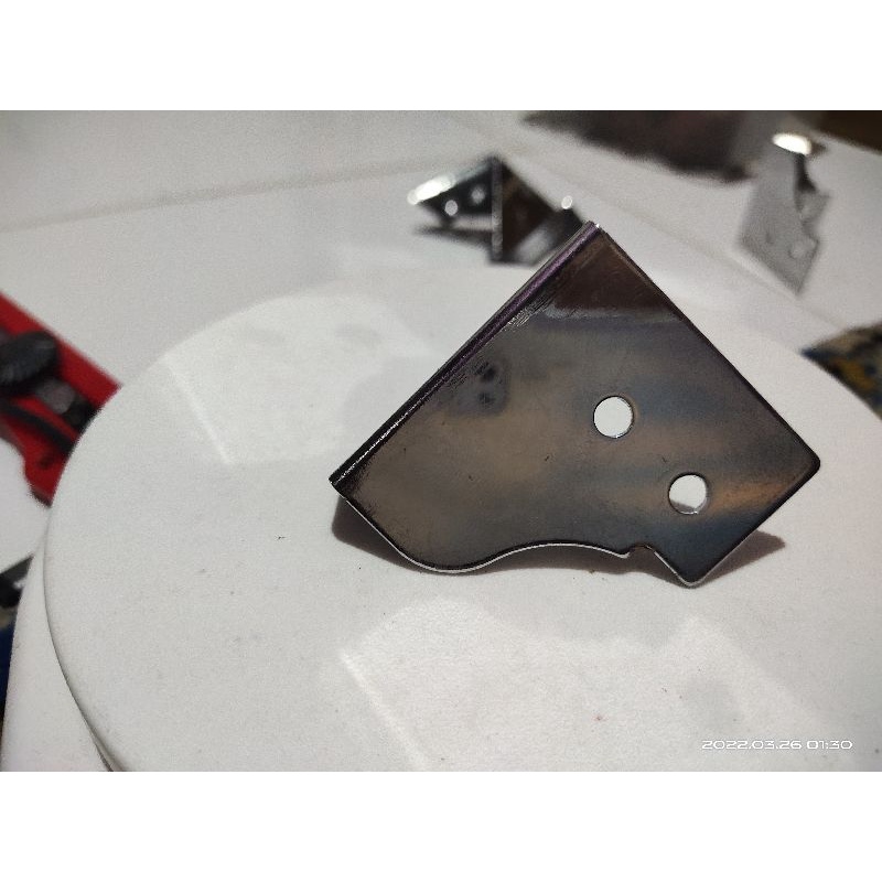 siku 014 (4 lubang) perlengkapan hardcase/meja