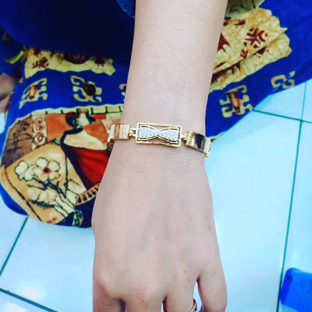 Gelang tangan wanita model rolex