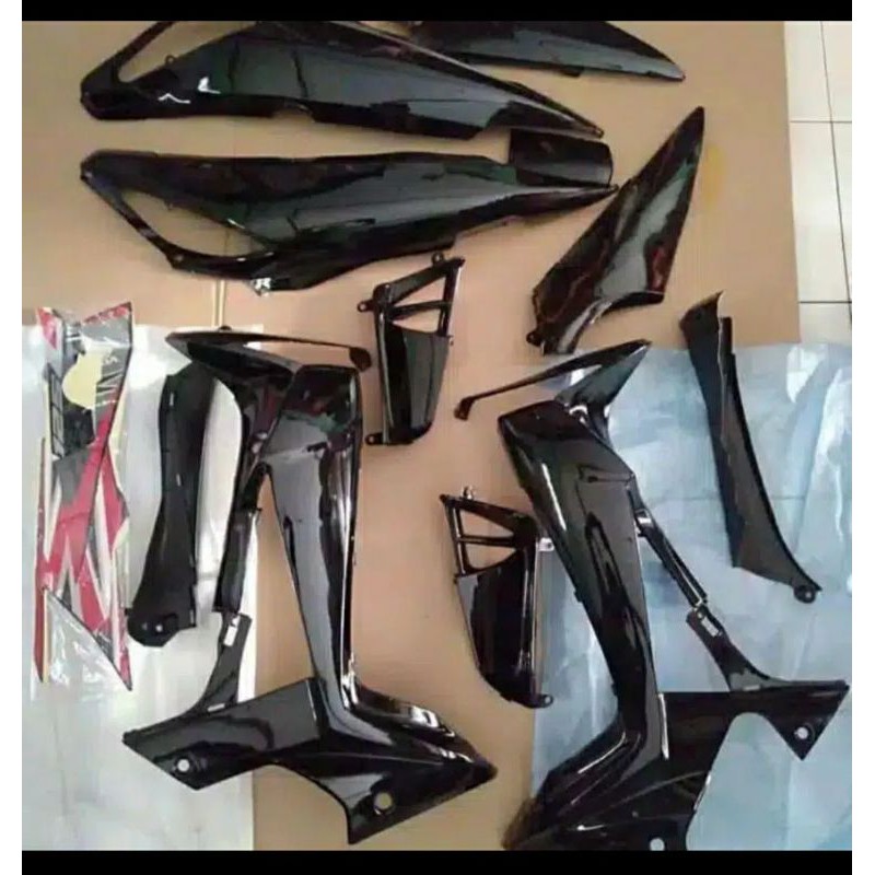 FULL SAYAP DAN BODY BELAKANG SUPRA X 125 BATMAN HITAM