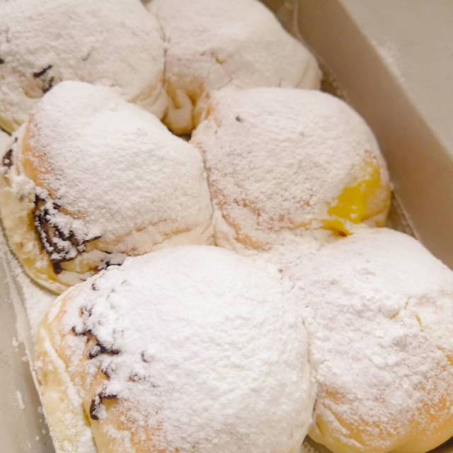 

Roti Salju isi