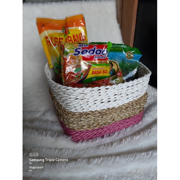 

KERANJANG PARCEL//KERANJANG HAMPERS//KERANJANG BINGKISAN