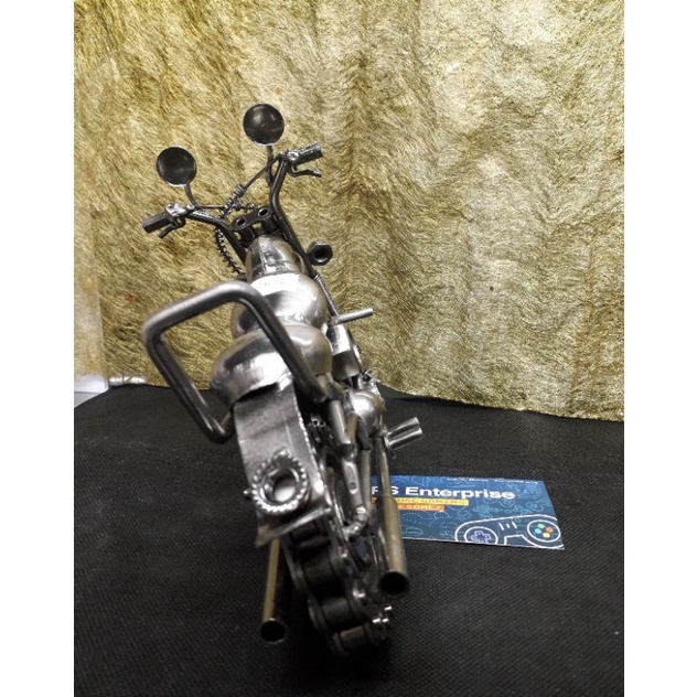 MINIATUR MOTOR HARLEY DAVIDSON (28 cm )