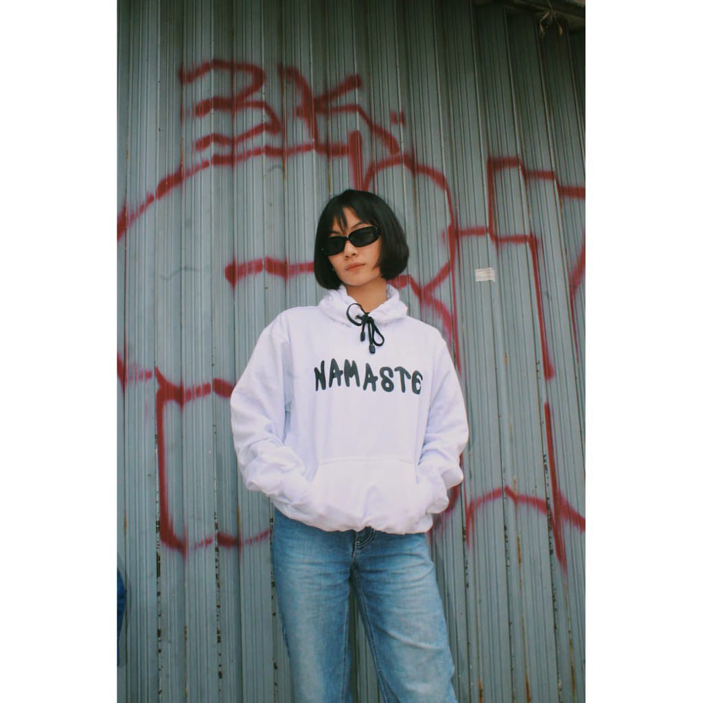 Namaste Sweater Hoodie Wanita//Namaste Tren Masakini-Putih
