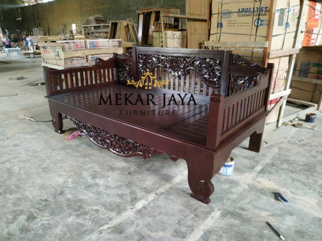 Set Bangku Bale Risban Ukir Majapahit Jati Furniture Jepara