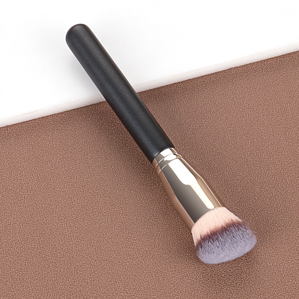 Brush Makeup Untuk Concealer / Foundation 170 Derajat 270 Derajat