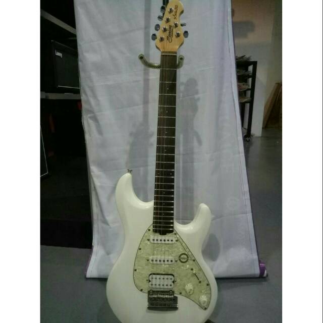 STERLING BY MUSICMAN SILO 30 WH