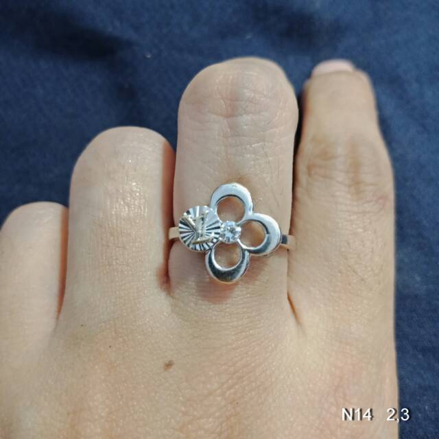 Cincin No 14 anak dan dewasa emas putih asli kadar 750 75% 2 g gr gram whitegold permata bunga cantik elegan hati