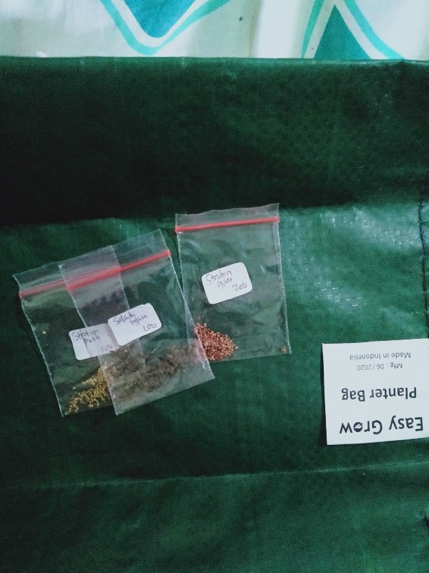 Plant Pouch 5 Slits Wadah Tanam Vertical Garden 5 Kantong Hijau