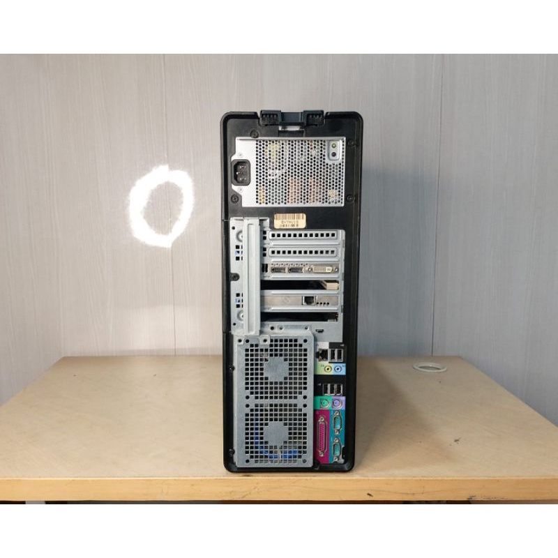 Pc Server Dell Precision T5400Intel Xeon X5420  Ram 16Gb Ddr2 Ssd 256 Hdd 500Gb