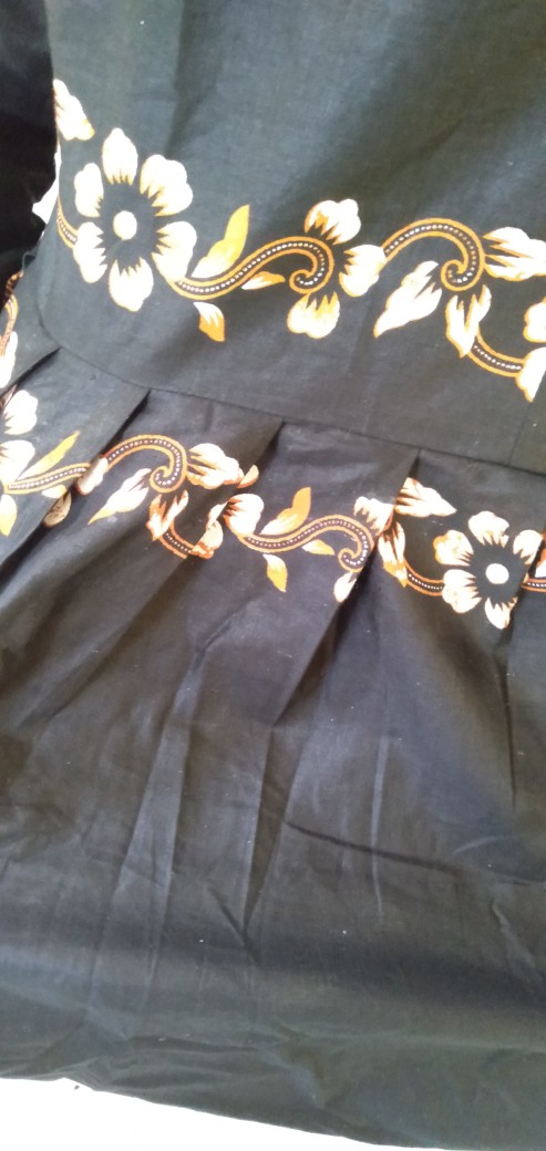 Maura Couple - Sania Ruffle Batik Couple Ori Ndoro Jowi Dnt Garansi Termurah Shopee - Sarwendah