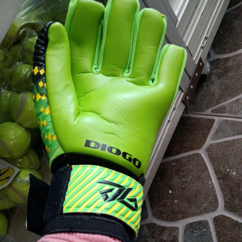 Sarung tangan kiper DIOGO