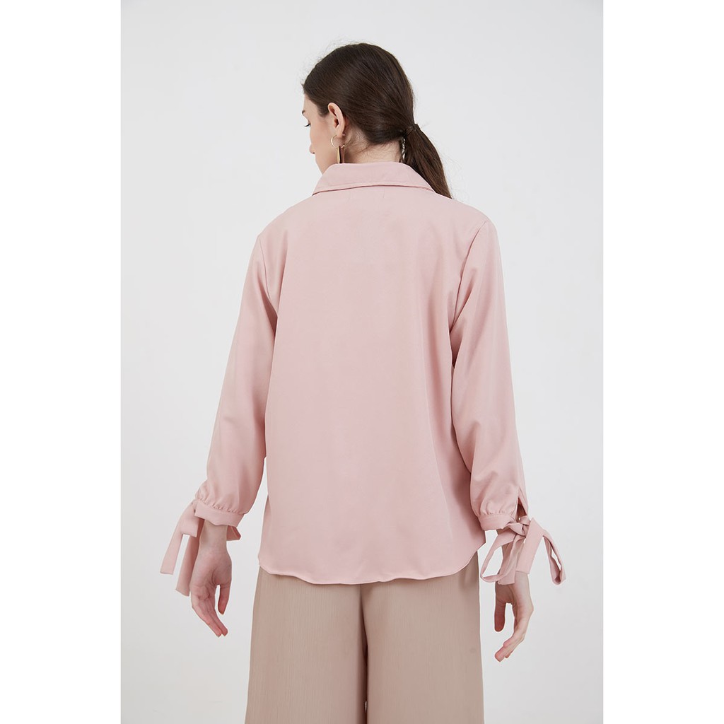 Berrybenka - Atasan Blouse Wanita Sophie Murisha Knotted Blouse-4