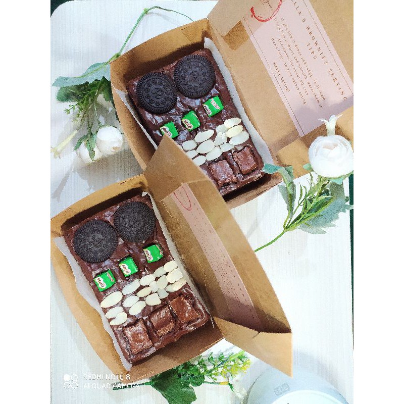 Brownies Bella Brownies Panggang Premium MELTED topping Silverqueen Milo Almond Oreo Personal Size II HAMPERS LEBARAN 2023