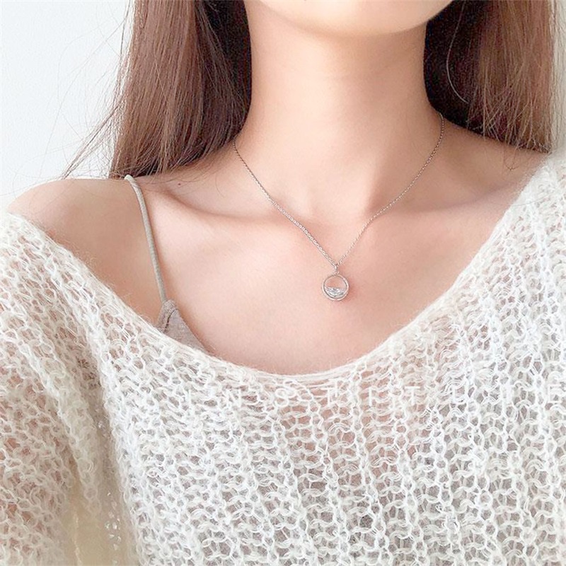 One Wang Qingquan Kalung Rantai Gaya Korea Liontin Hati + Bulan + Bintang + Hollow Untuk Perhiasan Wanita