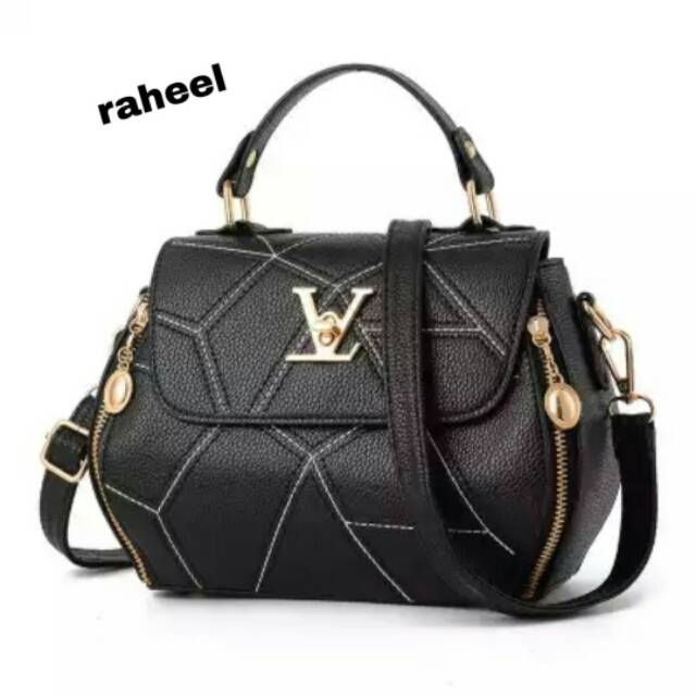 Tas slempang LV puter
